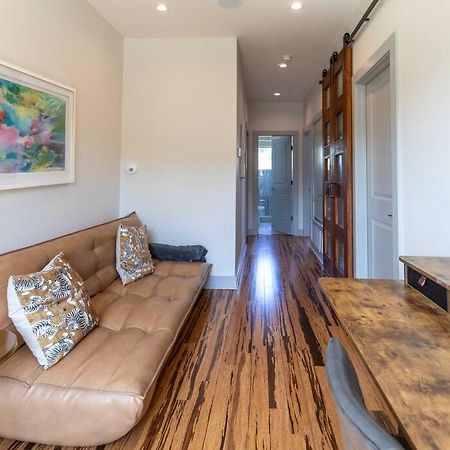 Luxury Modern Home In Dt Austin Luaran gambar